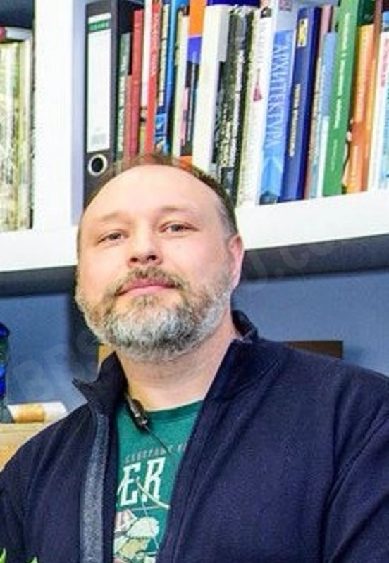 Nikolay19774052583