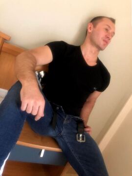Alexhorny999